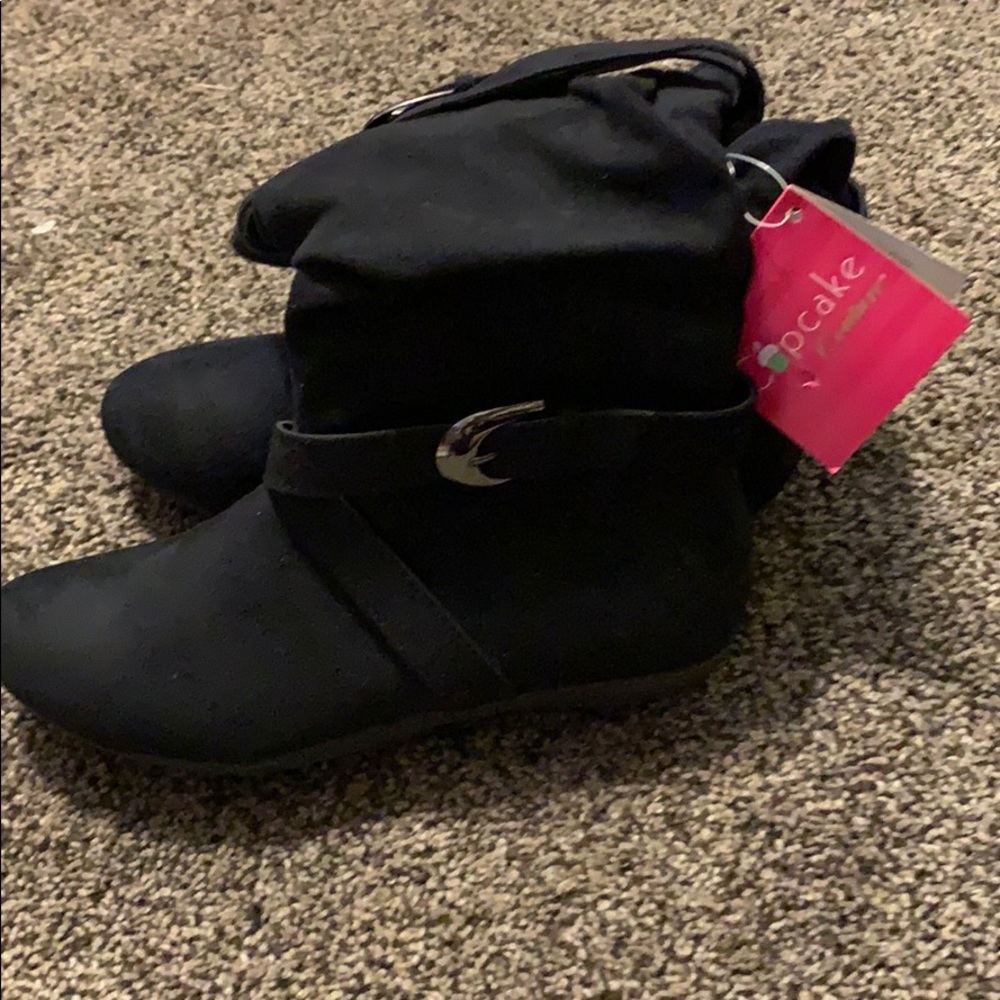 Girls cupcake boots size 3